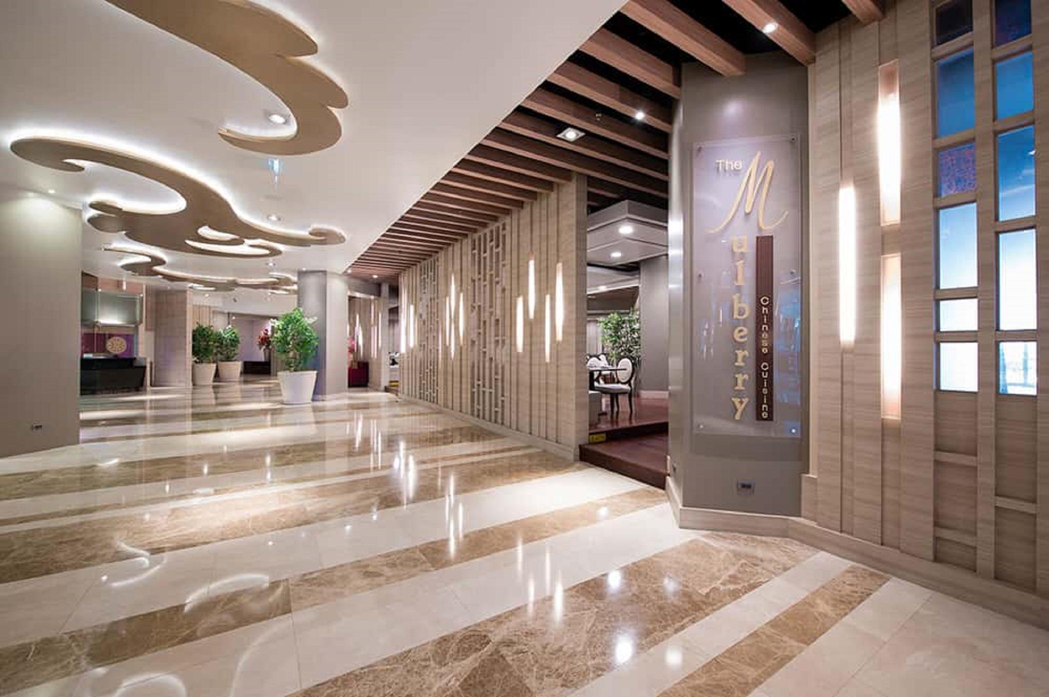 The Berkeley Hotel Pratunam Bangkok Exterior foto Lobby
