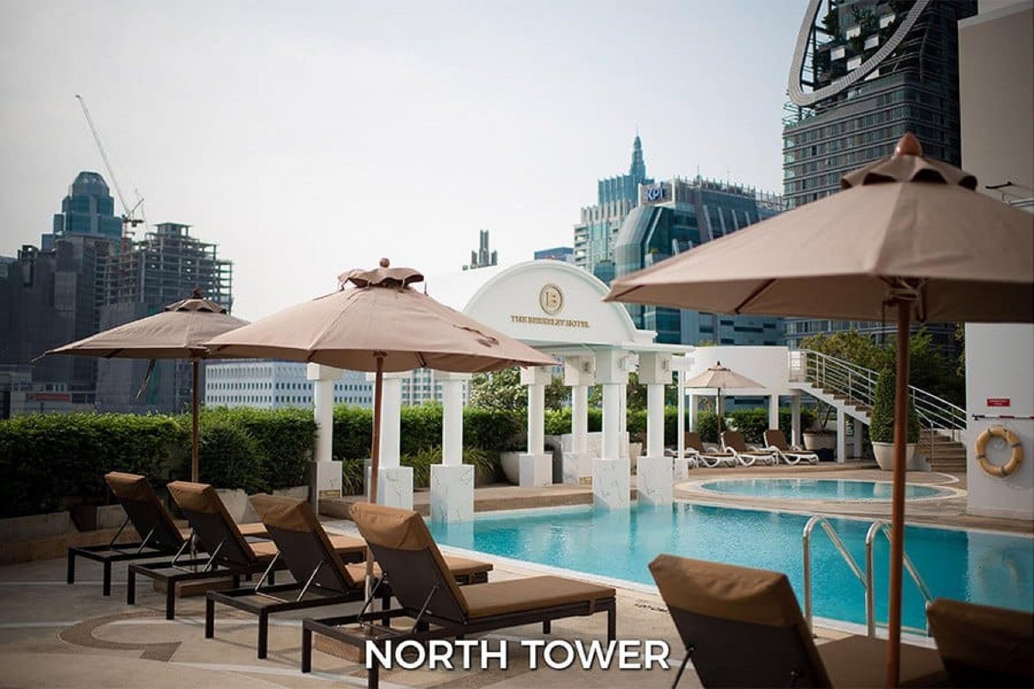 The Berkeley Hotel Pratunam Bangkok Exterior foto North Tower Pool