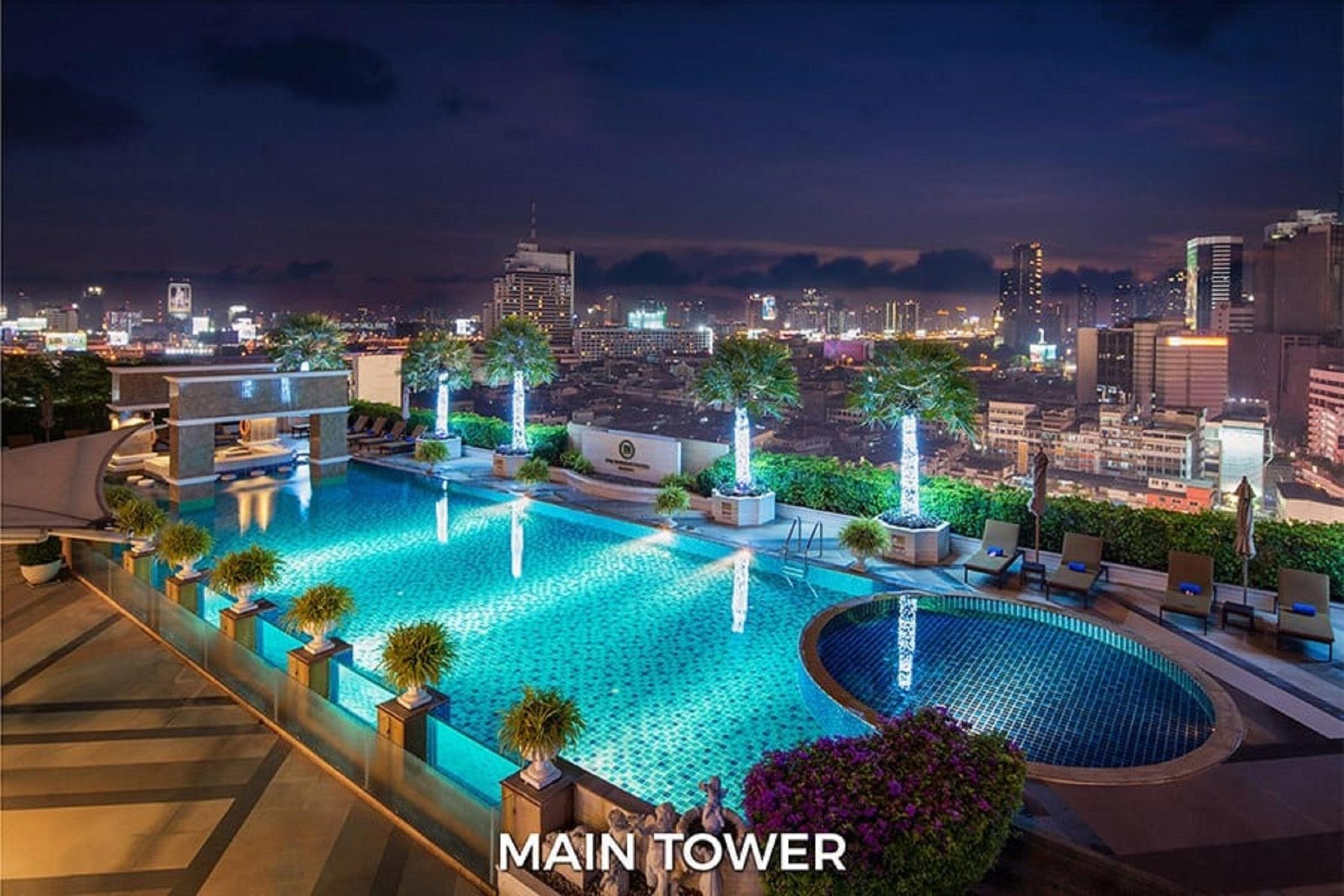 The Berkeley Hotel Pratunam Bangkok Exterior foto Main Tower